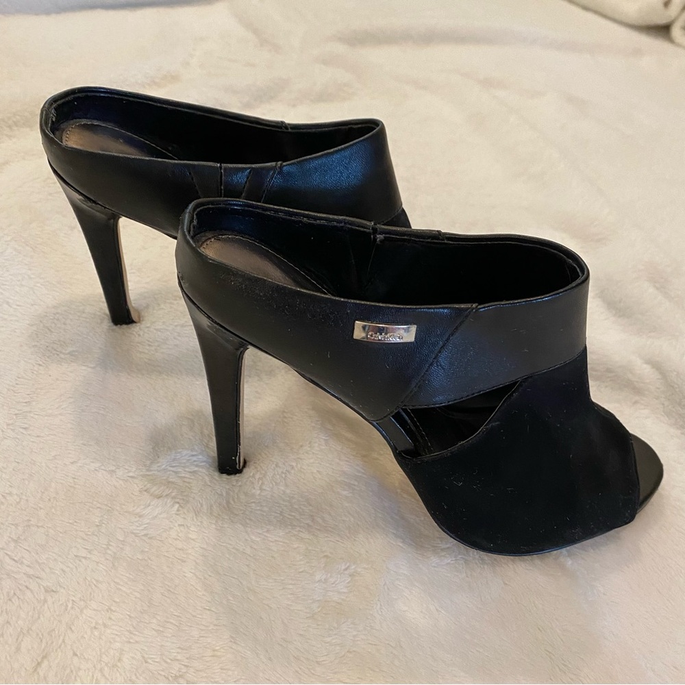 Calvin Klein Sachet heels with open toes - black suede & leather